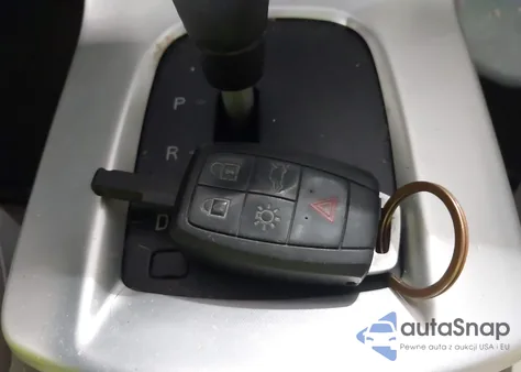 2011 Volvo C70 T5 из США, поврежденный, VIN YV1672MC9BJ117573